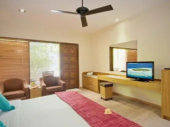 Отель ERIYADU ISLAND RESORT 4*