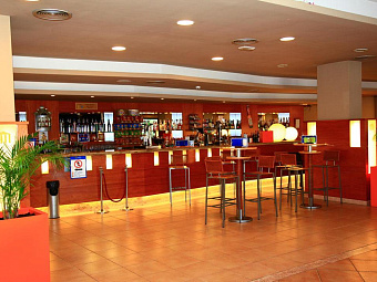 OHTELS VILLA ROMANA 4* (ех VILLA ROMANA)
