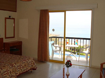 EVALENA BEACH HOTEL APTS 3*