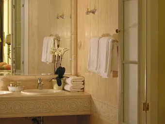 Отель GRAND HOTEL ZELL AM SEE 4*