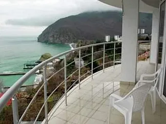 Крым. Алушта. Отель МАДЖЕСТИК 3*