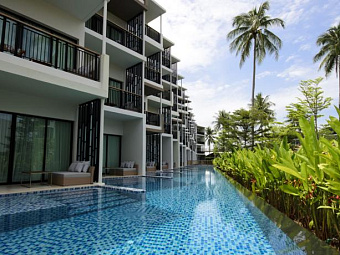 Отель HOLIDAY INN RESORT PHUKET MAI KHAO BEACH 4*