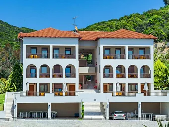 XENIOS THEOXENIA 4*