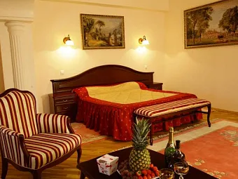 Отель ЧЕБОТАРЕВ 4*