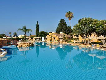 MAKRONISOS VILLAGE 3*