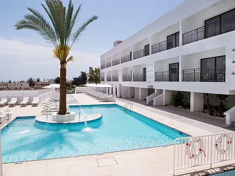 Отель LIQUID HOTEL APTS 3*