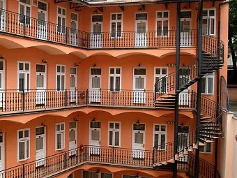 Отель ARISTON & ARISTON PATIO 4*