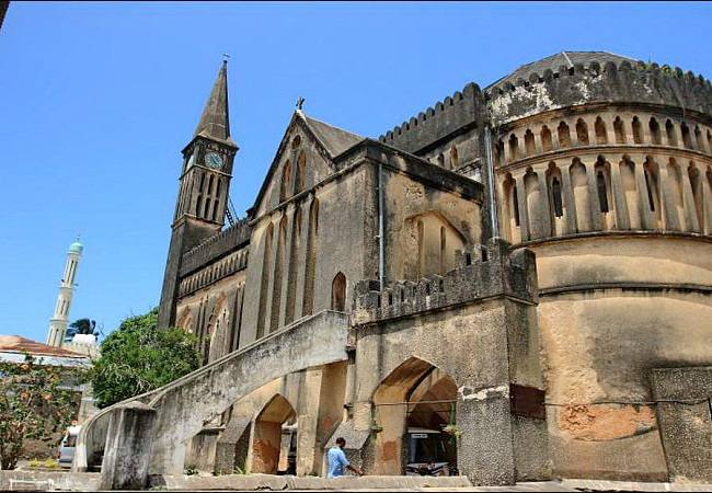 А потом пришли европейцы... Англиканская церковь в Стоун-Тауне.