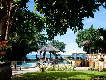 Отель CASTELLO BEACH PRASLIN 4*