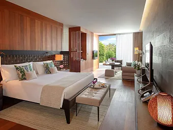 Garden view room