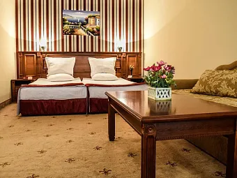  Отель KAROLINA 4*