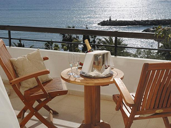 CORAL BEACH HOTEL & RESORT CYPRUS 5*