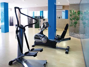 Отель OCCIDENTAL CALA VINAS 4*