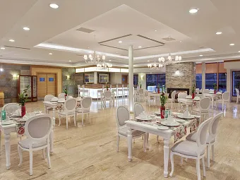DOBEDAN WORLD PALACE 5*