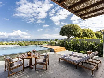 One bedroom villa with pool