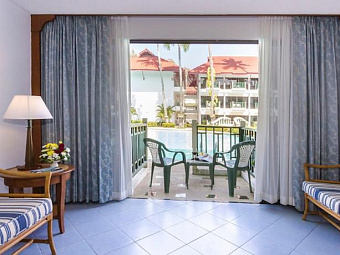 AMORA BEACH RESORT PHUKET 4*