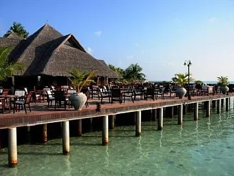 OLHUVELI BEACH & SPA RESORT 4*