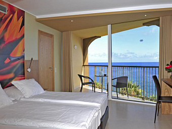 FOUR VIEWS OASIS 4*