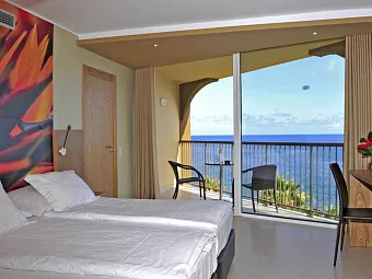 FOUR VIEWS OASIS 4*