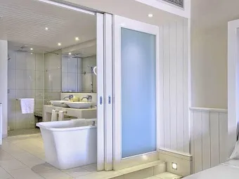 RADISSON BLU AZURI RESORT & SPA 4*