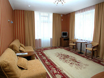 СВЕТЛАНА 3*