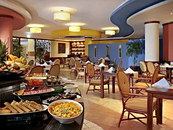 Отель FUJAIRAH ROTANA RESORT & SPA 5*