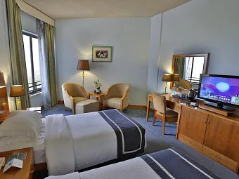 BM BEACH HOTEL 4*