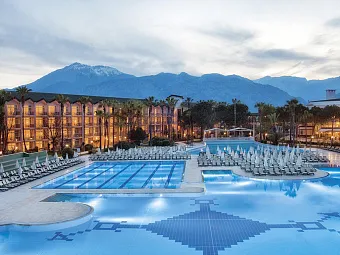 DOBEDAN WORLD PALACE 5*