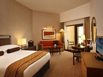 AMWAJ ROTANA 5*