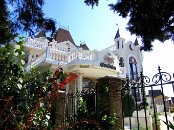 Крым. Алушта. Отель Камелот 4*.