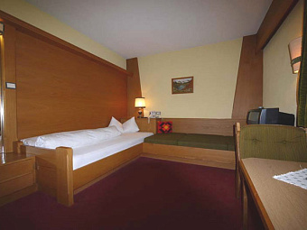 Отель PARKHOTEL SOELDEN 4*