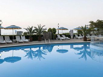 GRIFID ENCANTO BEACH 4*