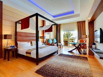  ROYAL SAVOY 5*. Royal Savoy Honeymoon Suite.