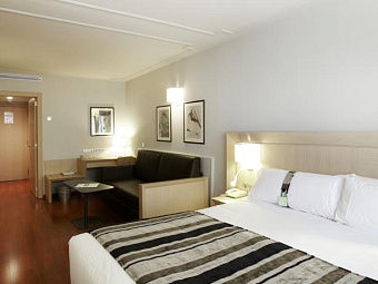  HOLIDAY INN ANDORRA LA VELLA 5*