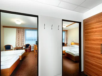 Отель OLSANKA 3*