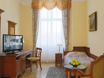 BRISTOL KRALOVSKA VILLA 4*