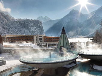 Отель AQUA DOME HOTEL 4*