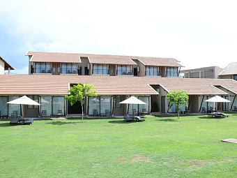 THE CALM RESORT & SPA 4*