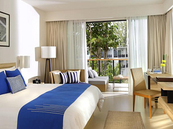 Отель HOLIDAY INN RESORT PHUKET MAI KHAO BEACH 4*
