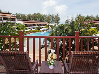   ARINARA BANGTAO BEACH RESORT 4*, , . 