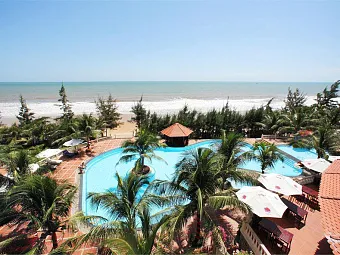 Отель GOLDEN COAST RESORT & SPA 4*