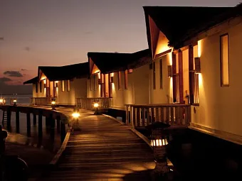 REETHI BEACH RESORT 4*