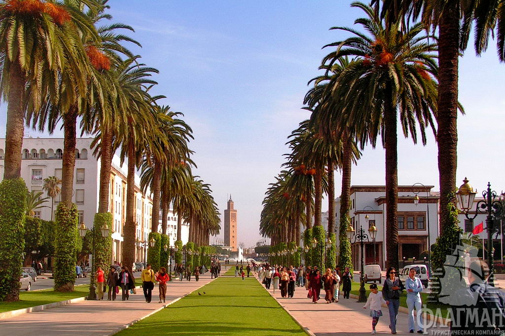 Рабат - вид на парламент. Авеню Мухамеда V