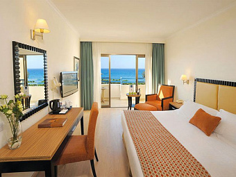 THE ROYAL APOLLONIA LIMASSOL 5*