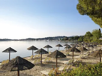 Пляж в отеле LOUIS CORCYRA BEACH 4*