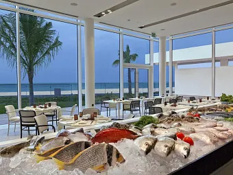 Отель THE OBEROI BEACH RESORT AL ZORAH 5*