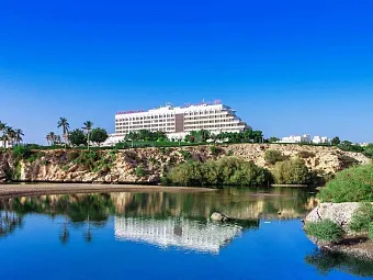 Crowne Plaza Muscat 4*
