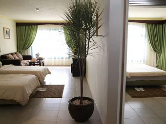 Отель DESSOLE ROYAL ROJANA RESORT 5*