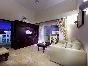 THE ROYAL SUITES TURQUESA BY PALLADIUM 5*