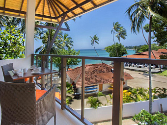 Отель CALAMANDER UNAWATUNA BEACH 3*
